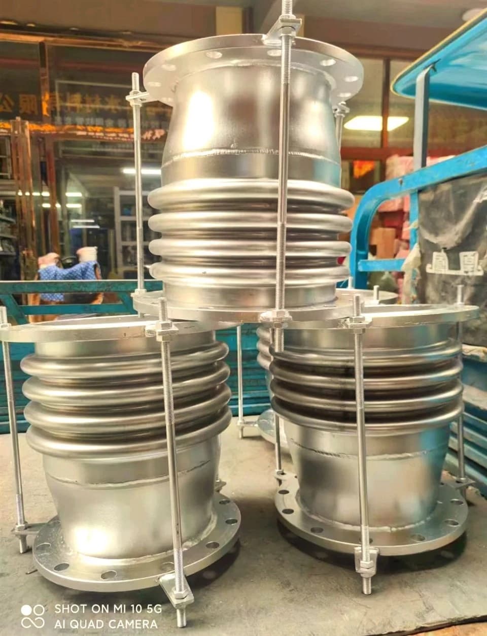 Khe co giãn ống thổi Inconel 625 4